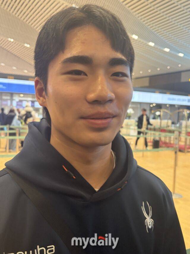 '한화 파격 지명' 19살 루키, 준우승팀 고민 해결하나…김경문 선택받을까, 강백호-노시환-문현빈과 함께 하다