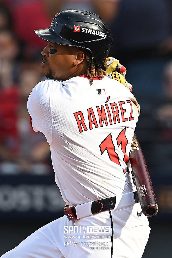 50살에 144억 받는다…'총액 2521억' 초대형 계약, 다저스처럼 계약했다