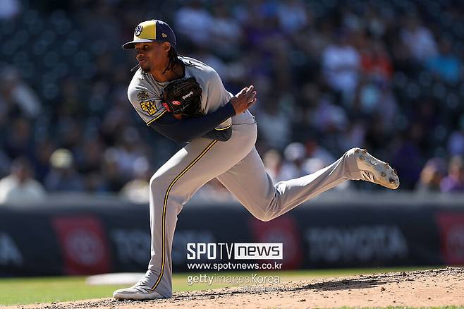 KBO 구단이 부러워하는 최고 영입생이 롯데에 있다고? 폰세 신화 이을 최유력 후보 떴다