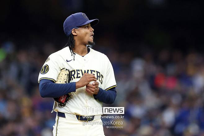 KBO 구단이 부러워하는 최고 영입생이 롯데에 있다고? 폰세 신화 이을 최유력 후보 떴다