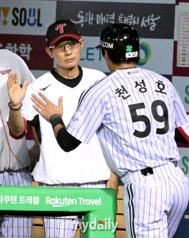 김현수 공백을 '외야 19G' 내야수로 메꾸다니? 훈련 비중 66% 개조 프로젝트 돌입…