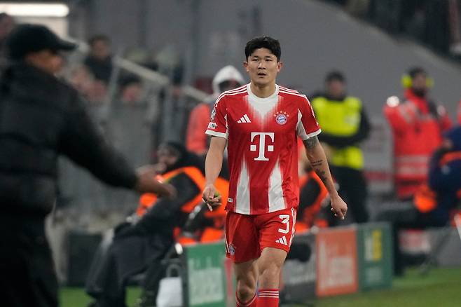 韓 축구 '대박' 경사, 김민재 뮌헨 잔류→1월 첼시 합류 없다...