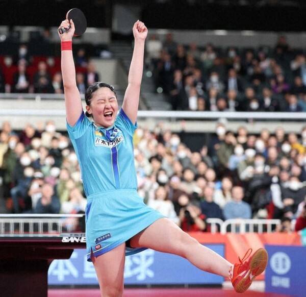 '삐약이' 신유빈 상대 압도적 우위, 17세 日 탁구 초신성...일본 무대 제패→끝내 눈물