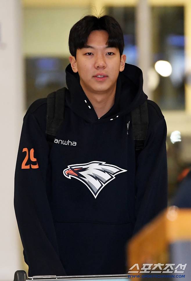 드디어 살쪘다! 1년 만에 호주행 비행기 탑승…