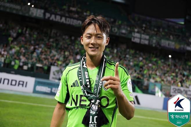 [오피셜] 'K리그 슈퍼스타' 이승우 대박! 새 시즌 '전북 에이스의 상징' 10번 착용한다...정정용 감독과 '환상 호흡' 선보일까