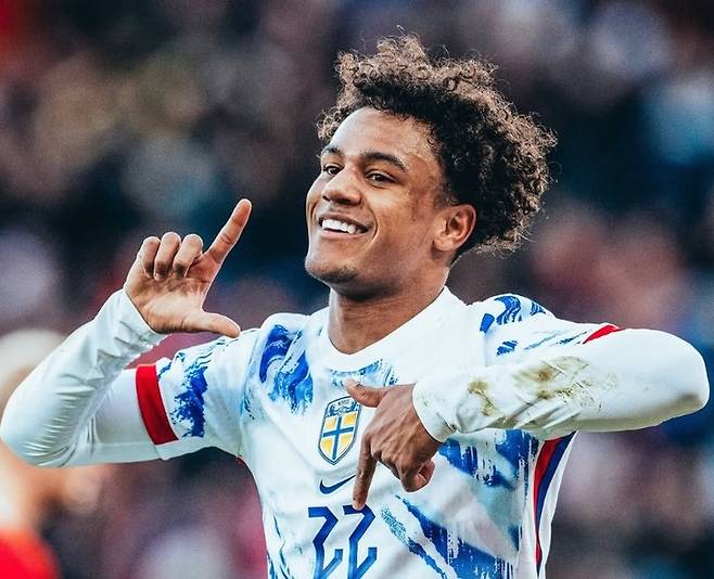 오현규에 '480억' 강렬한 러브콜 보낸 풀럼, 맨시티 윙어 영입에도