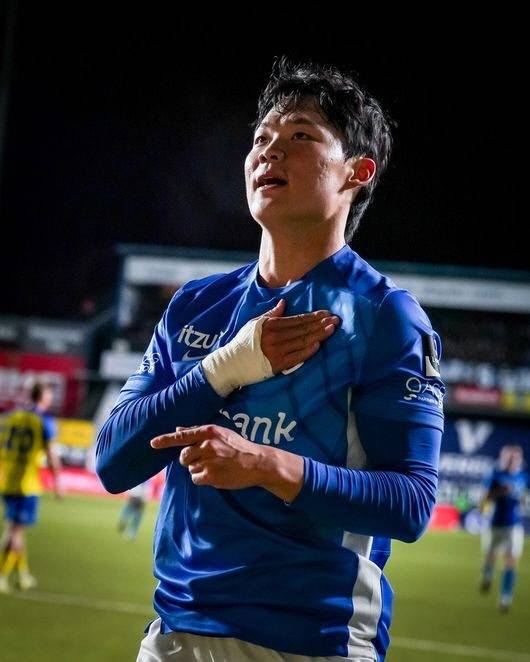 '韓 축구 초대형 경사' 국대 공격수 오현규, 헹크→EPL 복수 구단 레이더망에 주렁주렁 걸렸다..