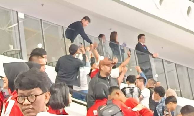 '신태용 깜짝 등장 화제' 인도네시아에 0-5 대패한 한국 풋살