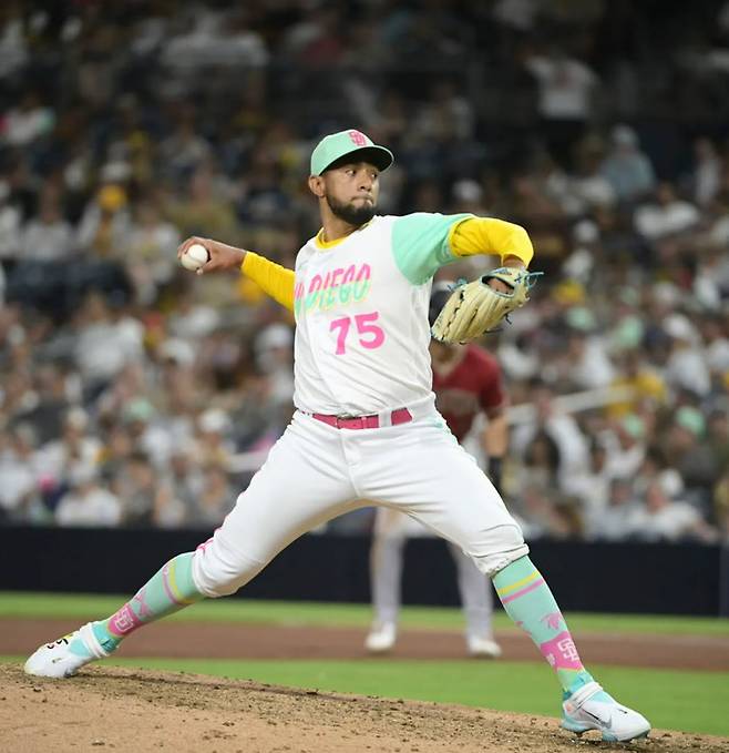 송성문 어떡해, 얼굴 한 번 못 보고 이별이네…샌디에이고 수아레즈, 뉴욕 메츠가 노린다