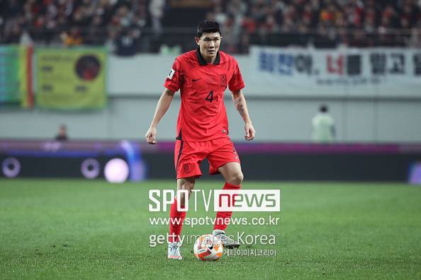 '앗 일본에 또 졌다' 손흥민-이강인-김민재 韓 고작 3명...AFC 올해의 팀, 日 5명 배출