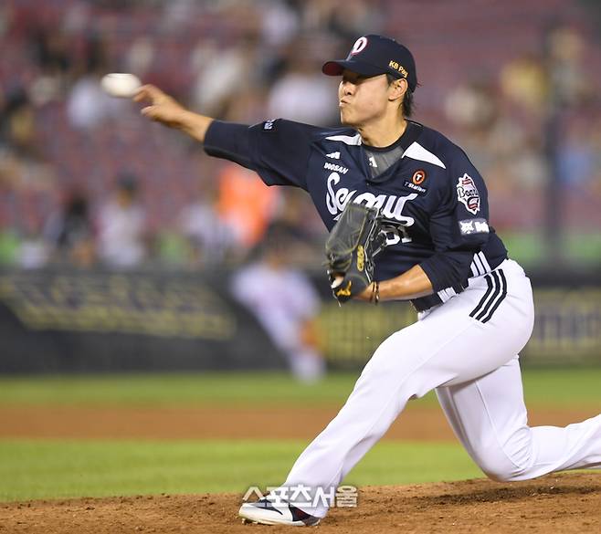 ‘불펜 몸값 이렇게 떨어질 줄이야’ 이영하-최원준 번갯불 FA 계약, 뒷목 잡은 두산