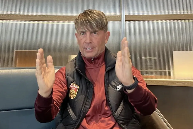 韓 사령탑까지 했는데, 中 축구 극찬 발언...