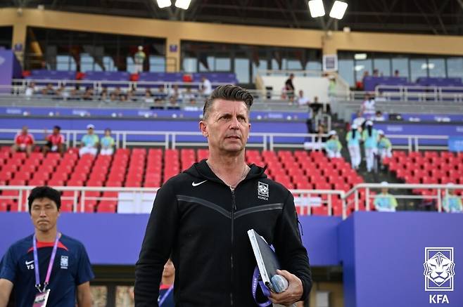 韓 사령탑까지 했는데, 中 축구 극찬 발언...