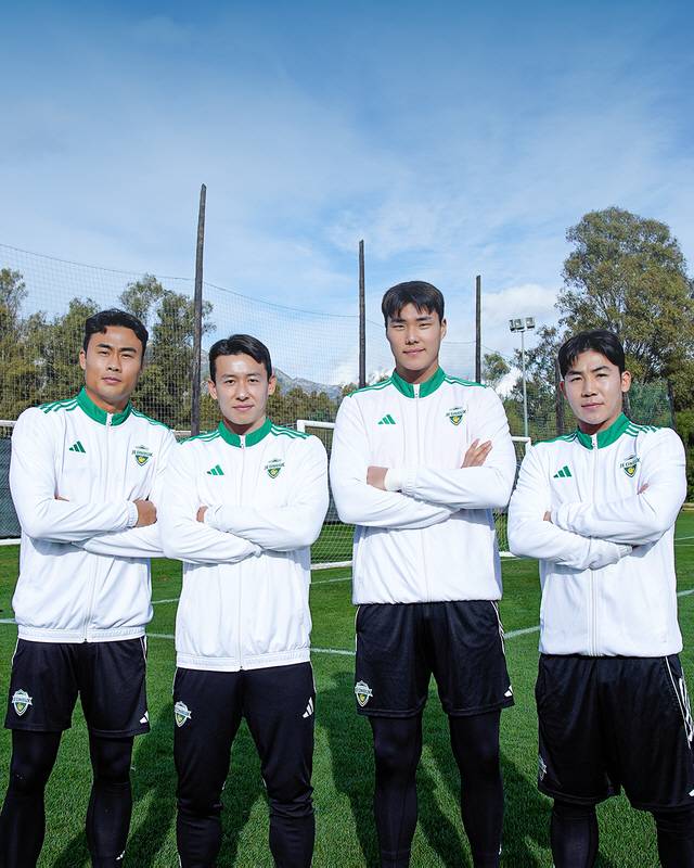 '평균 34.3세' 김영권-김태환-김진수-주민규 완장 두른 말년병장들, 2026시즌 K리그에서 주장과 베테랑은 '동의어'