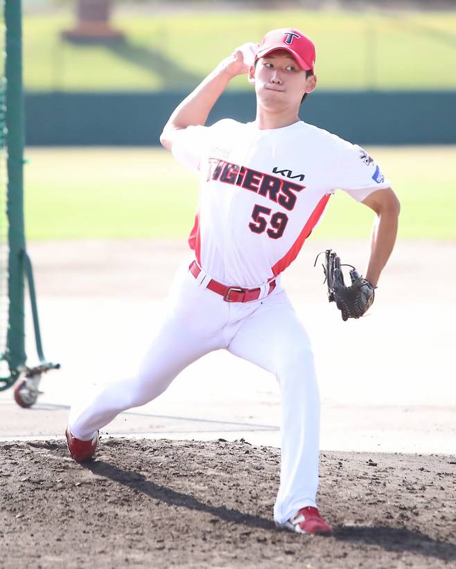 '한화 결국 파격 승부수' 왜 'KIA 초집중 투자' 153㎞ 파이어볼러 영입 결단 내렸나→이유 있었다