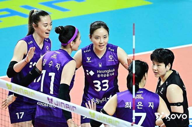 졸전→대역전! 역대급 드라마 썼다…GS칼텍스, 흥국생명에 리버스 스윕승+6연승 저지 성공!