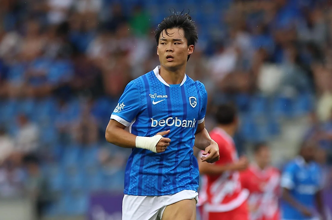 국대 FW 오현규, '英 우승팀' 입단 꿈 '와장창'…팰리스, 890억에 황희찬 동료 영입 '구두합의'