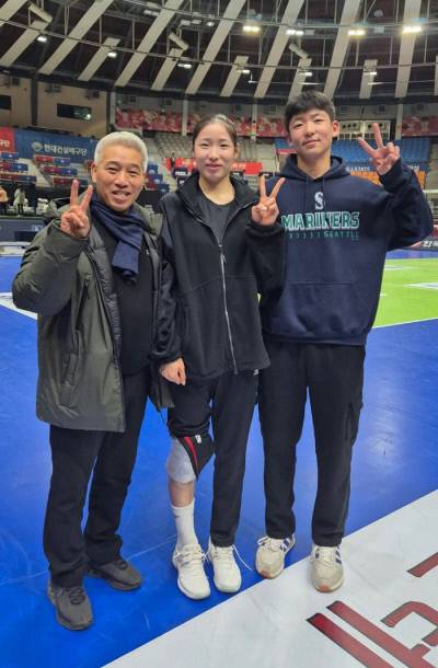 ‘女배구 흥행요정’ 인쿠시, 신인감독 김연경 전에 이 사람이 진짜 은인