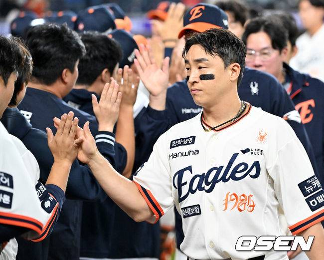 KIA가 얼마나 잘 묶었길래, 한화는 외야수 아닌 투수 유망주 선택…손아섭 기다림의 나날도 끝날까