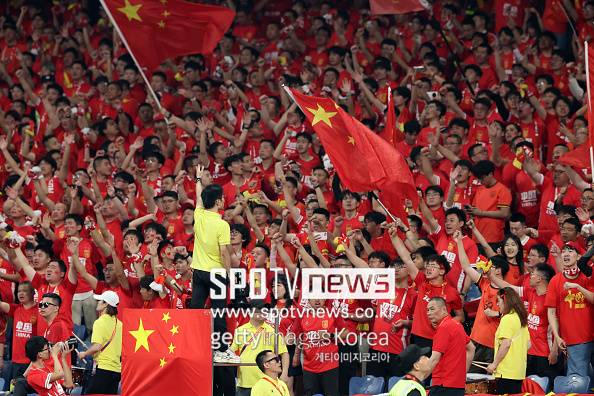 英 BBC ‘비피셜’ 떴다, ‘대륙의 대망신’ 中 축구 “사상 초유의 부패 스캔들→13개 클럽 무더기 징계”