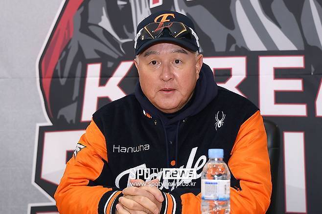 한화 KS행→KS 우승→역대급 재계약…김경문 최상의 시나리오 현실이 될까