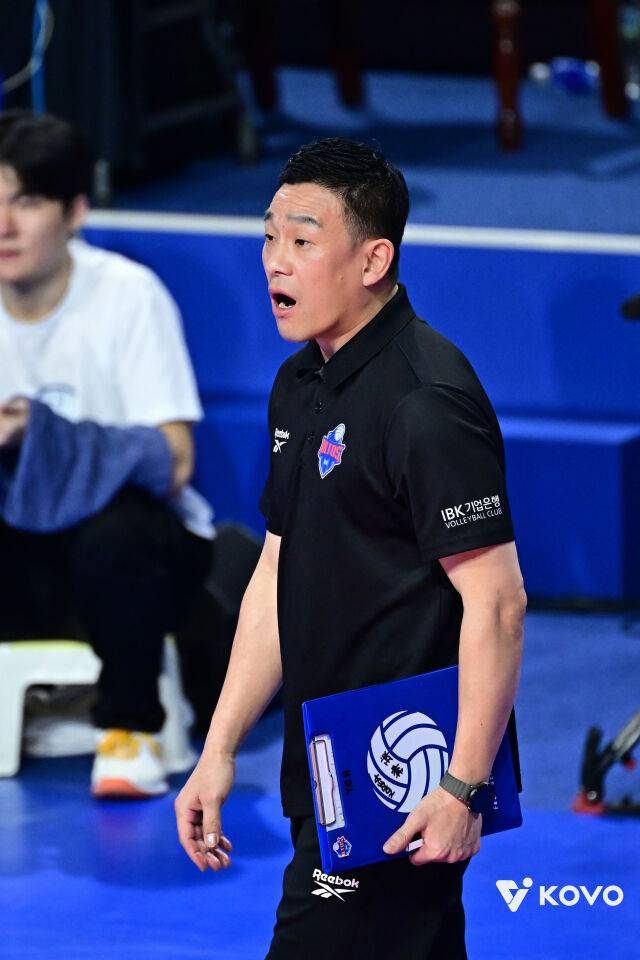 'IBK 초비상' 25세 국대 OH 출전 불가, 이 선수가 무려 323일 만에 중책 맡았다…감독대행