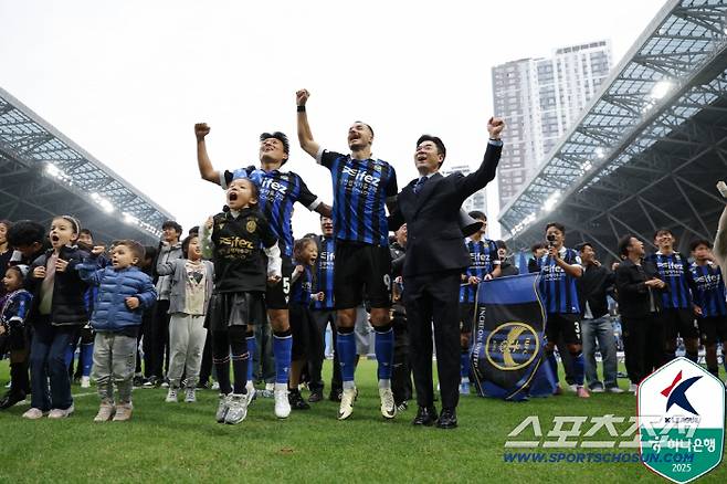 [오피셜]비야레알이 공들여 키운 센터백, 대한민국 인천 전격 상륙…'이케르 동료+스페인 출신' 후안 페르난데스 1년 임대