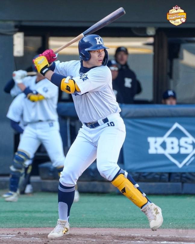 '타율 0.409' 우타 거포가 이런 정교함이라니... 경남고 이호민