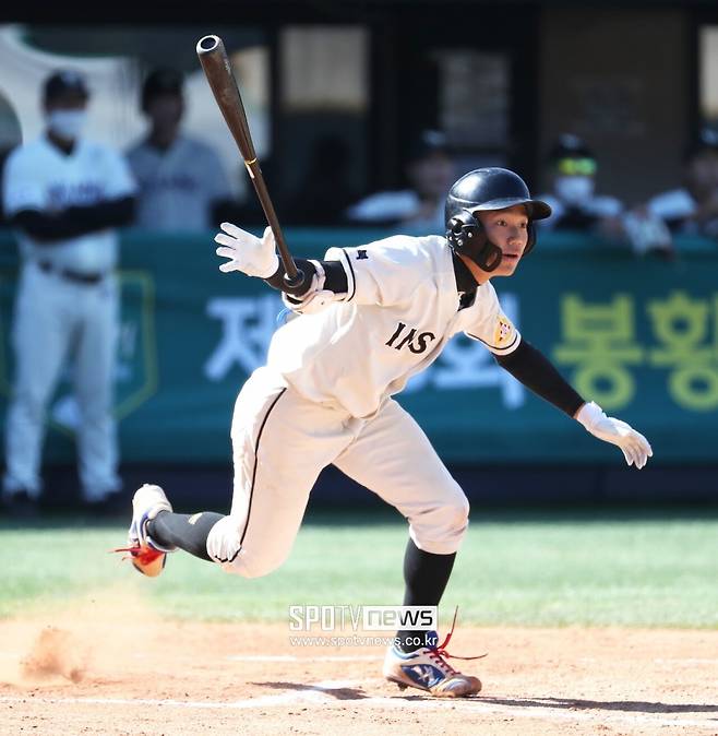 '타율 0.516' 고교 타격왕 깜짝 근황→격투기 선수 전향…데뷔전까지 확정