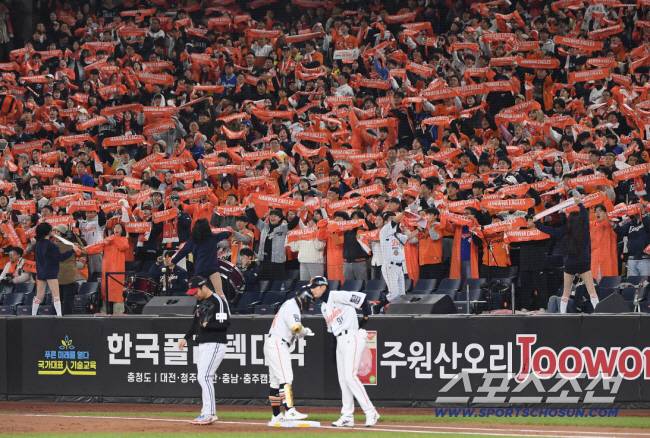 갈곳 잃은 손아섭, 한화는 3일전 '마지막 제안' 던졌다…손혁 단장