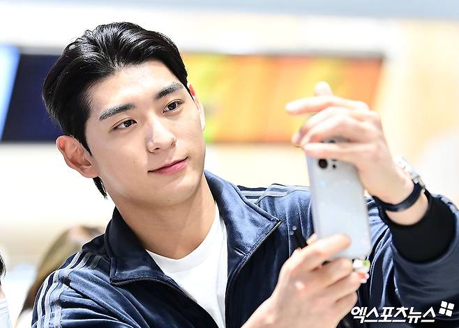 [오피셜] 이정후 우익수 끝내 공식화…