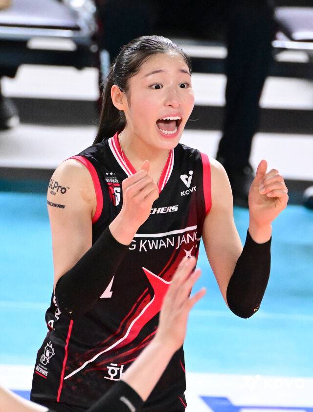 '정지윤 공백 없다' 현대건설 셧아웃→2위 탈환, '인쿠시 분전에도' 정관장 6연패 어쩌나 [MD대전]