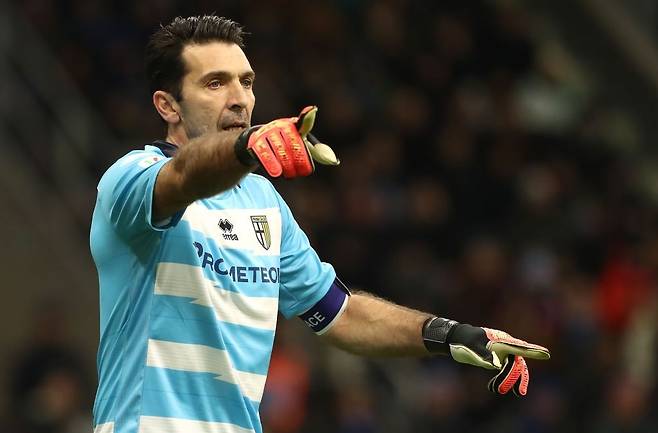 ‘공식 발언’ →“한국전 패배 후 두려웠다” 21세기 최고의 GK 부폰, 2002 월드컵 16강 결전 회상···“깊은 슬픔에 잠겼다”