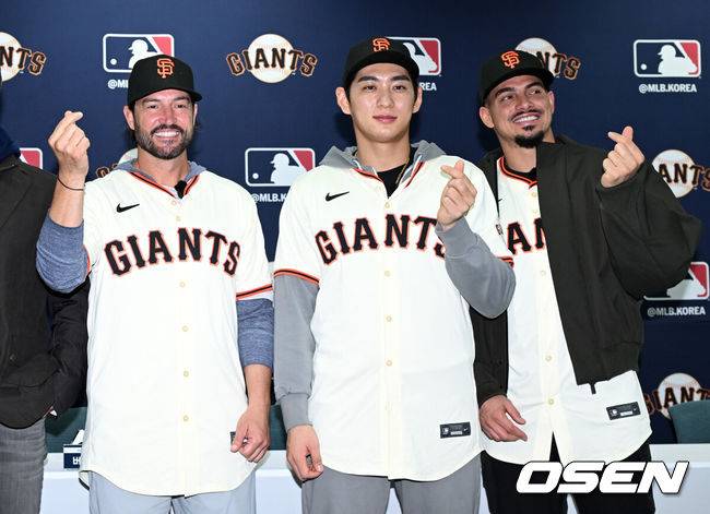 한국까지 와놓고선 이럴 수 있나…이정후 낭패, 2년 만에 포지션 박탈이라니