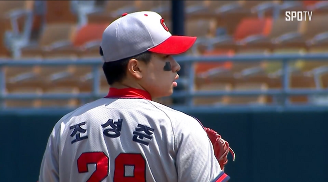 제2의 류현진이 나왔다고? 봉중근과 미국이 모두 놀랐다… “MLB 1라운드급 투수다” 극찬 누구?