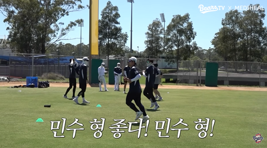 '(최)민수 형!' 벌써 한국 이름도 생겼다?이렇게 빨리 적응한 외인 있었나…두산 타무라, 첫 불펜 피칭서도 합격점