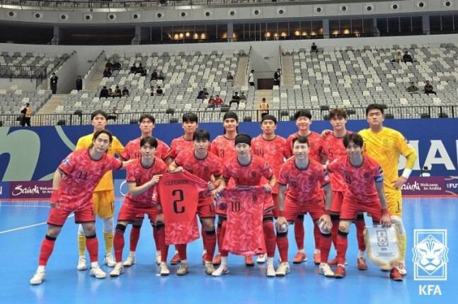 'FIFA 랭킹 57위→亞에선 15번째' '변방' 대한민국, 0-5→2-3→2-3…3전 전패, 아시안컵 최하위 탈락