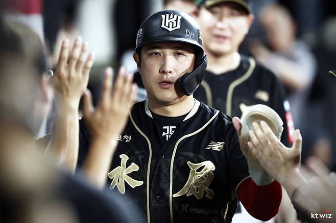 황재균 “야구로 스트레스 받아 지도자 생각 없다…2세는 야구 시키고 싶다”