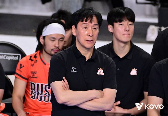 프로의 실력인가! 상태 얼마나 심각하면. 감독 작심발언 →