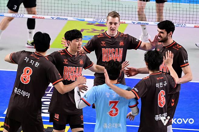 프로의 실력인가! 상태 얼마나 심각하면. 감독 작심발언 →