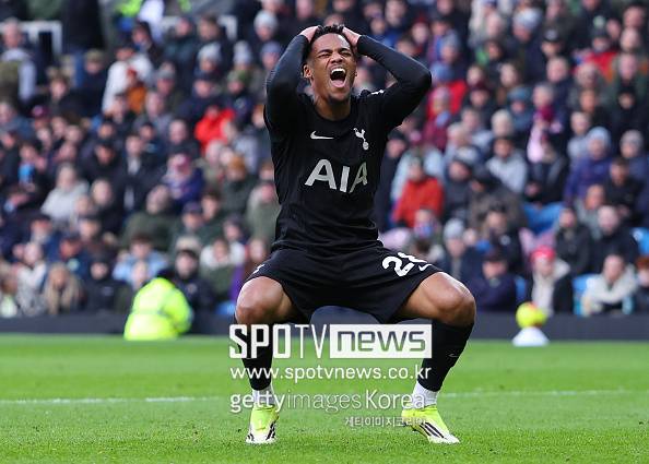 '손흥민 떠나자 정말 추락' 토트넘, 올해 0승→강등권과 고작 승점 8점 차...'지옥의 4연전 스타트'