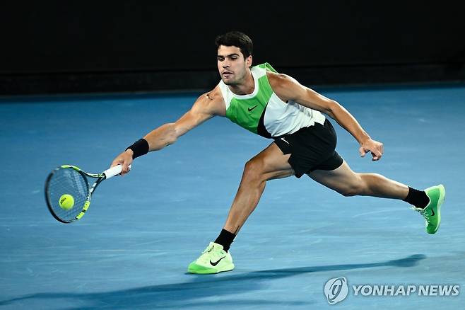 알카라스, 조코비치 꺾고 역대 최연소 커리어 그랜드 슬램 달성