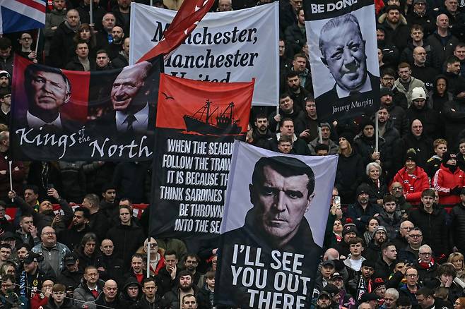 '91분 동점골 실점→94분 결승골' OT 극장 개봉…맨유, '노룩 어시스트' 카세미로 1골 1도움 원맨쇼+세슈코 환상골로 풀럼 3-2 격파, 미친 3연승 질주[EPL 리뷰]