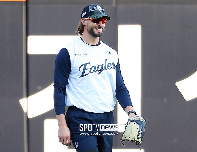 “한화 돌아갈 생각 했는데” 아직도 한국 못 잊은 대전예수… 한화 천추의 하이재킹, 美 언론은 기대감
