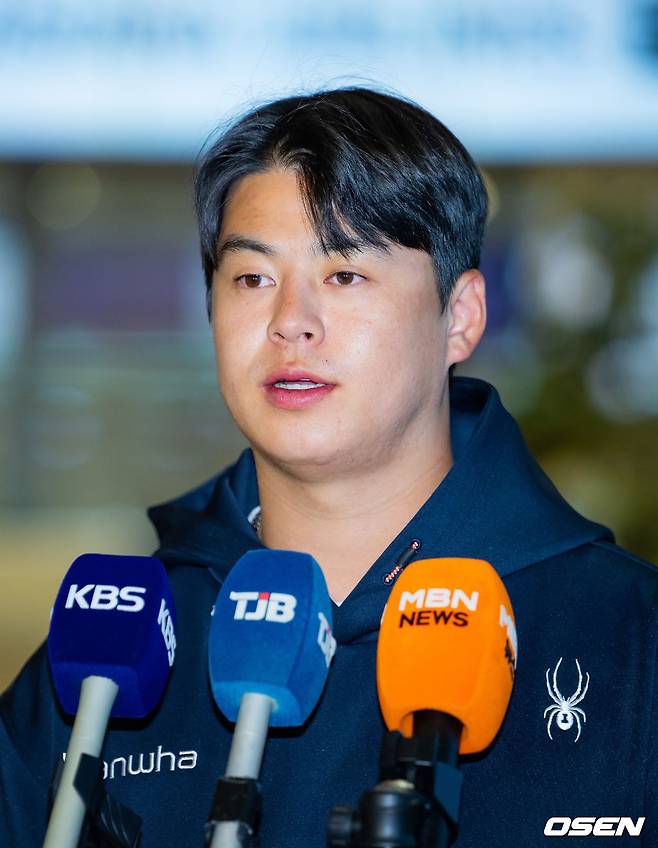 '강백호는 떠났다' 연봉 10억 노시환·원태인, 예비 FA '이적 억제' 효과 나올까 [류선규의 비즈볼]