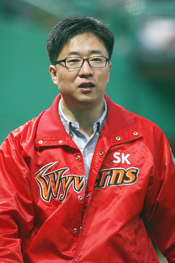 '강백호는 떠났다' 연봉 10억 노시환·원태인, 예비 FA '이적 억제' 효과 나올까 [류선규의 비즈볼]