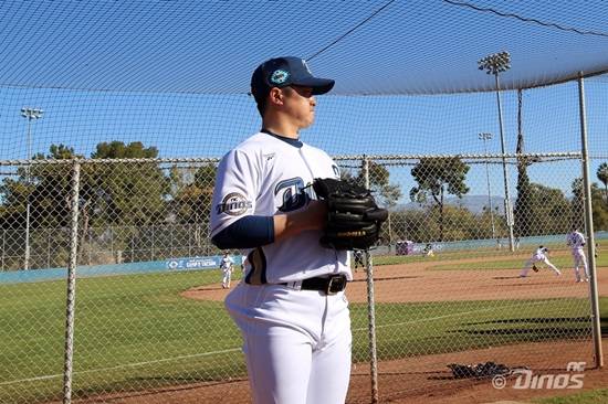 국대 포수도 '처음 보는 투심'이라니…진짜 '페디·하트' 넘는 에이스 탄생? NC 테일러, 첫 불펜 피칭서 '최고 146km' 기록