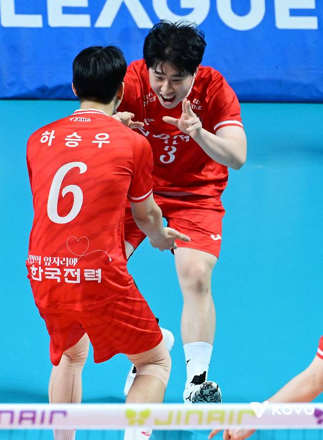 1승3패 열세도 극복→2위와 승점 4점 차…상승세 비결 '이 선수'에게 있다