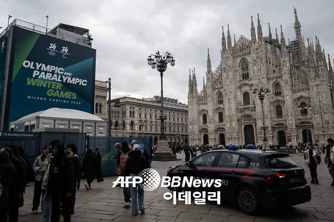 스타 안 보이고 관심도 뚝…'너무 조용한' 세계인의 축제