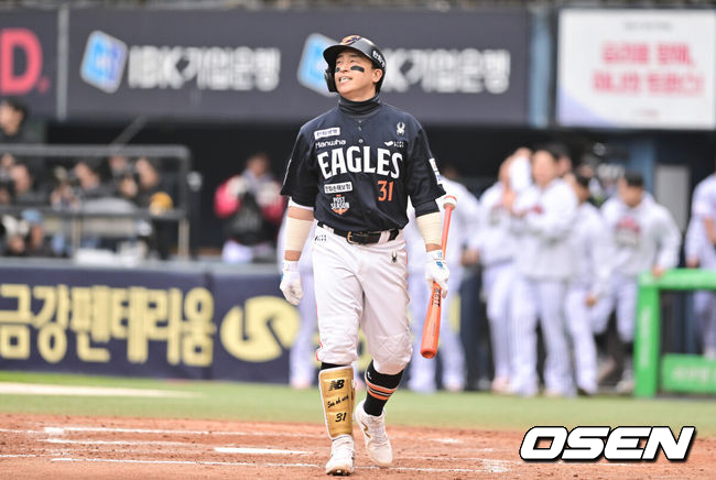 ‘FA 미아’ 손아섭, 왜 한화 제안 망설일까…설마 ‘은퇴’ 고민하나 “어린 선수들과 경쟁 버겁다고 느낄 때”